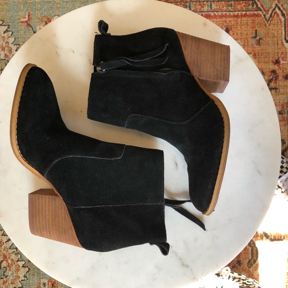 Black Crown Vintage Suede Booties
